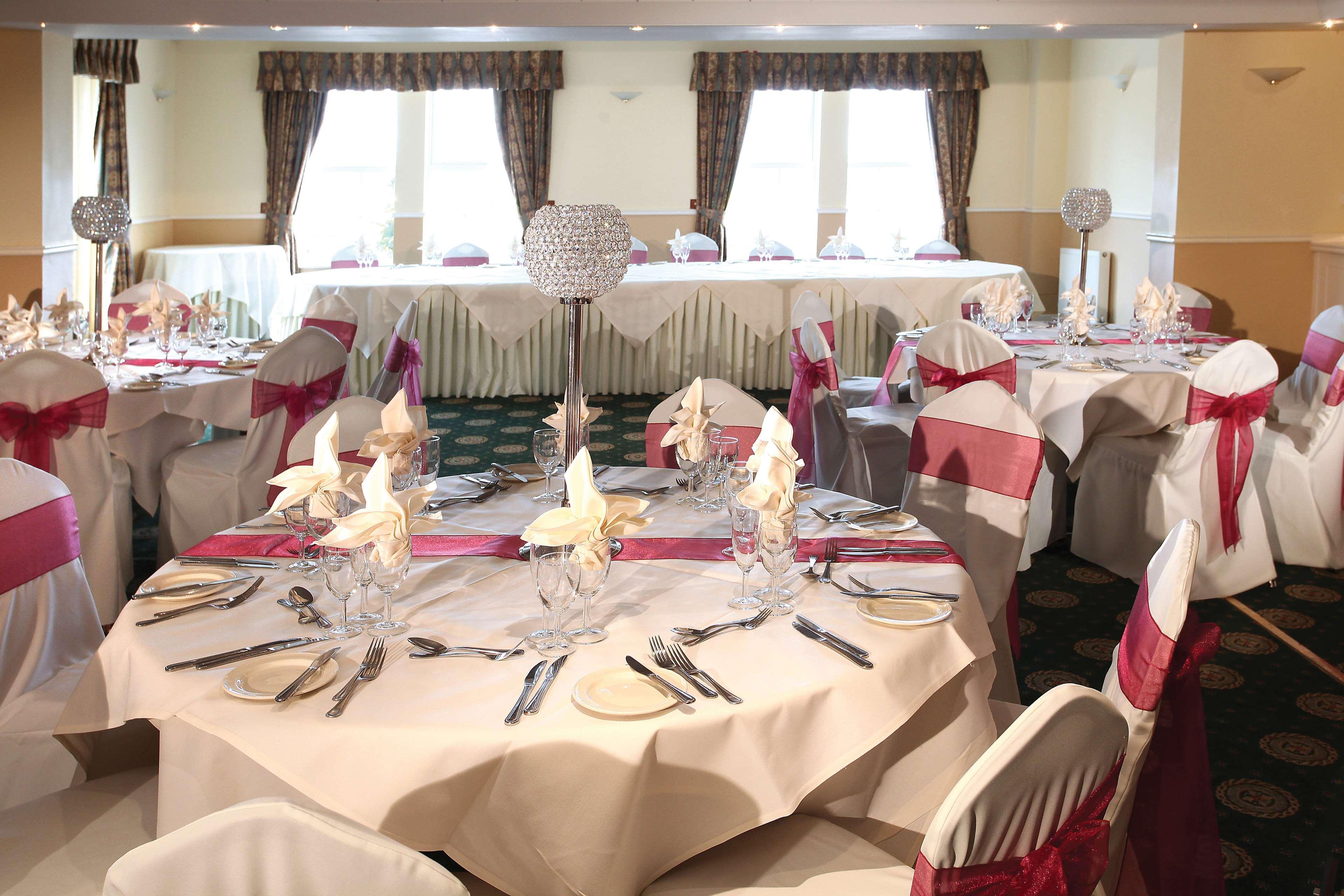 ホテル Crowne Plaza East Midlands Airport By Ihg ダービー エクステリア 写真