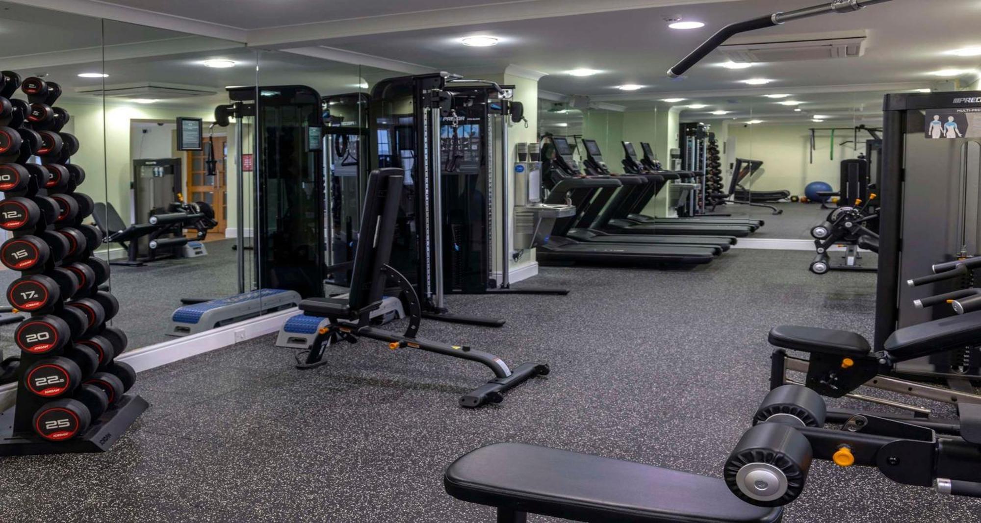 ホテル Crowne Plaza East Midlands Airport By Ihg ダービー エクステリア 写真