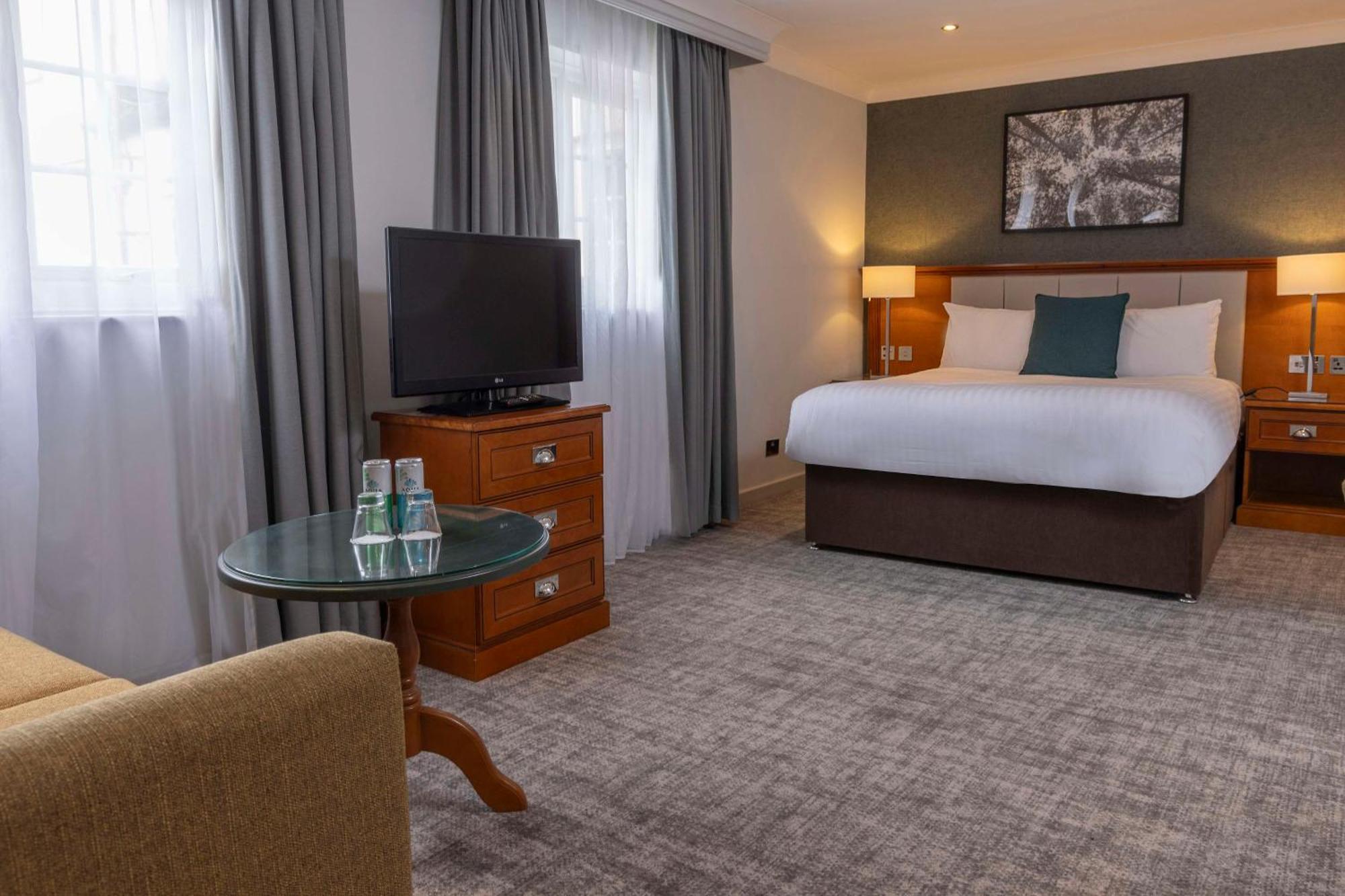 ホテル Crowne Plaza East Midlands Airport By Ihg ダービー エクステリア 写真