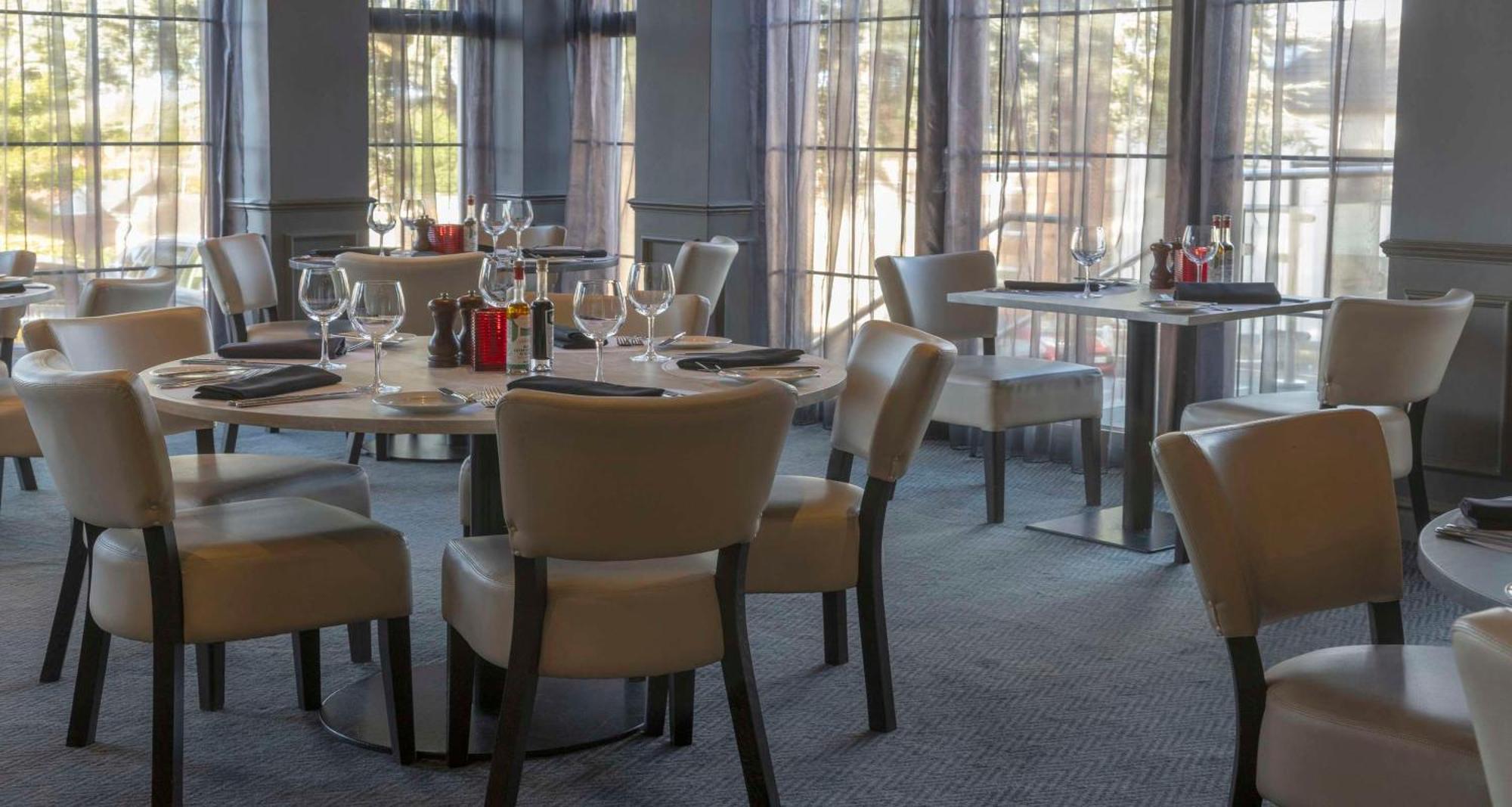 ホテル Crowne Plaza East Midlands Airport By Ihg ダービー エクステリア 写真