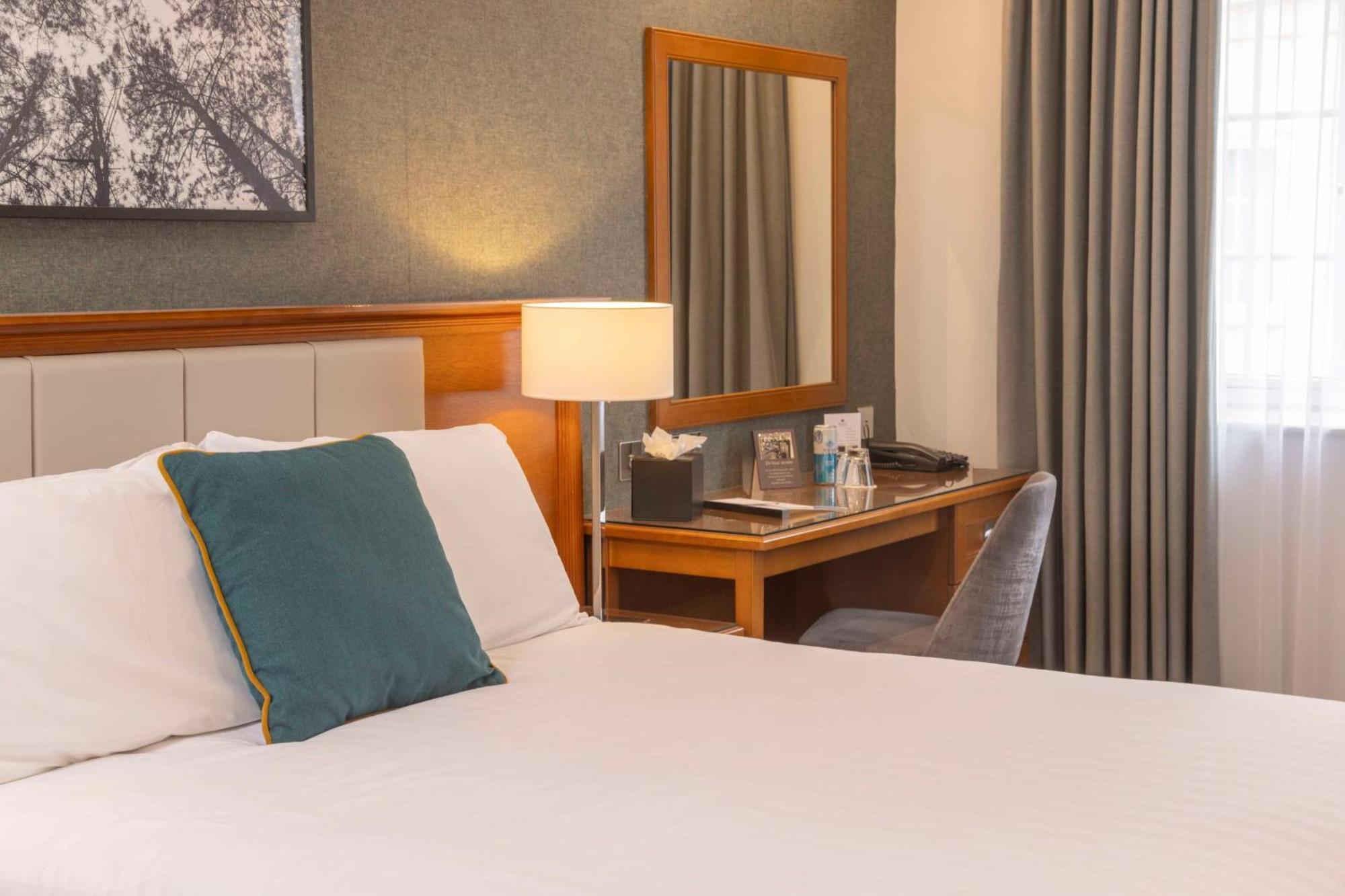 ホテル Crowne Plaza East Midlands Airport By Ihg ダービー エクステリア 写真