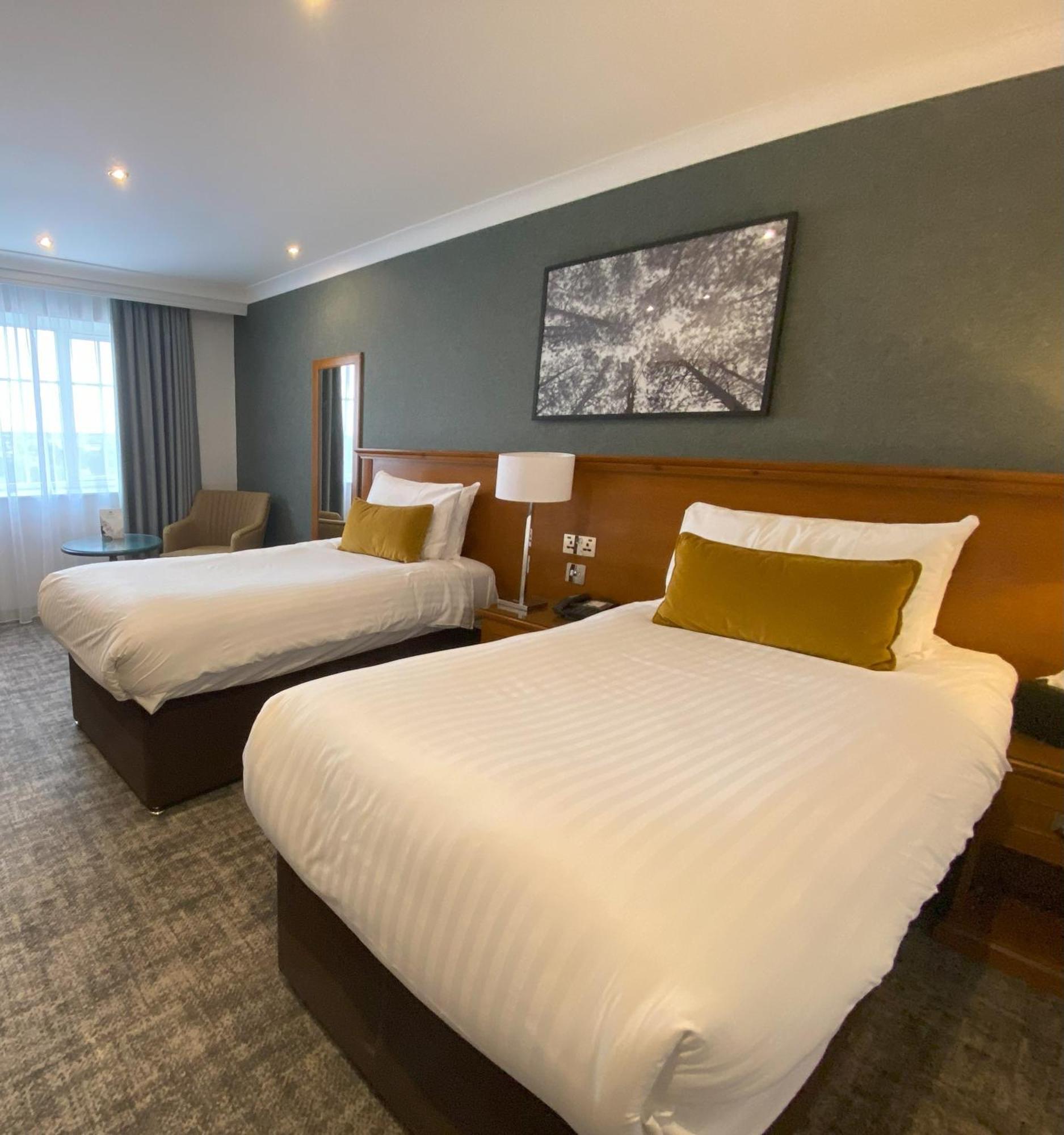 ホテル Crowne Plaza East Midlands Airport By Ihg ダービー エクステリア 写真