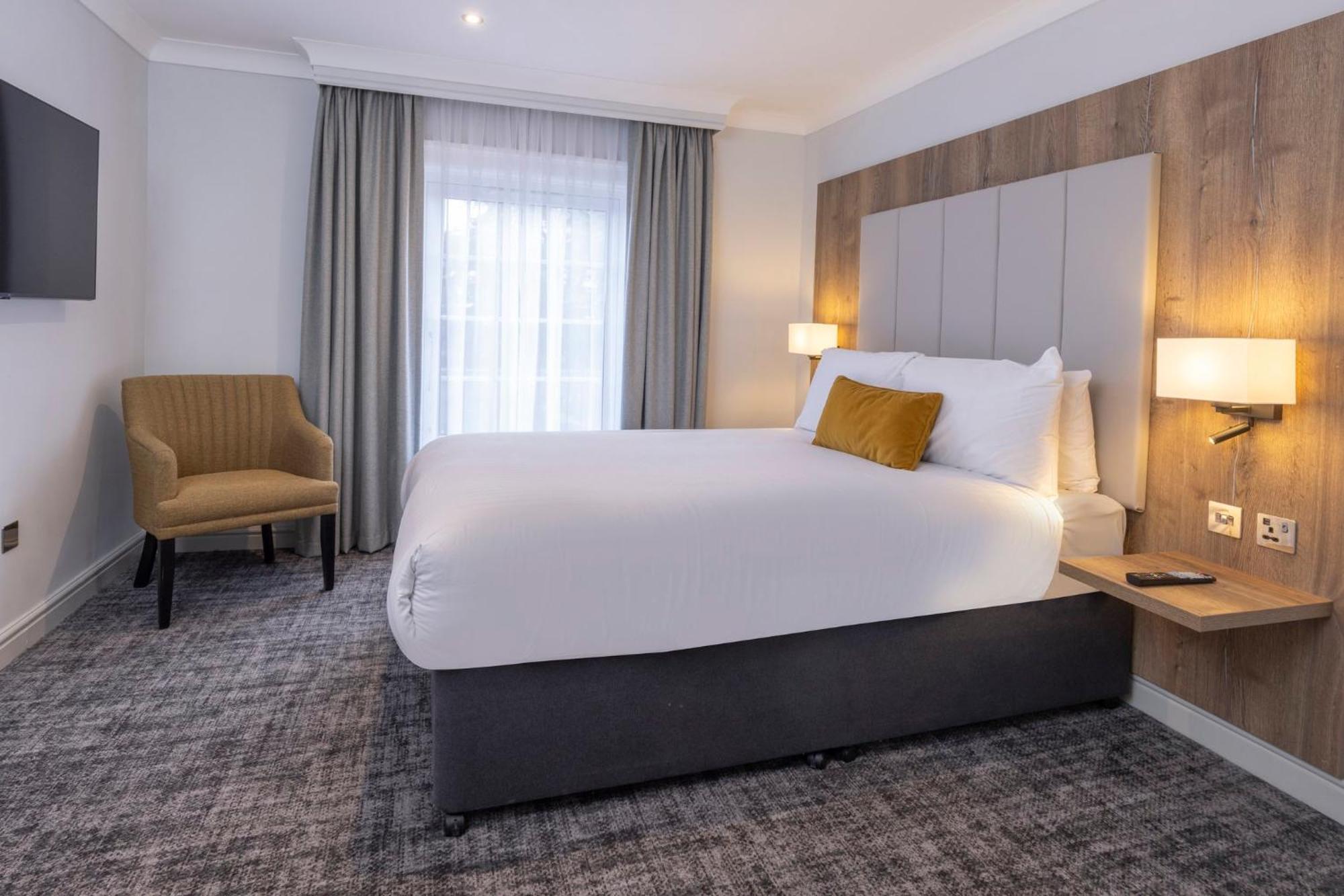 ホテル Crowne Plaza East Midlands Airport By Ihg ダービー エクステリア 写真
